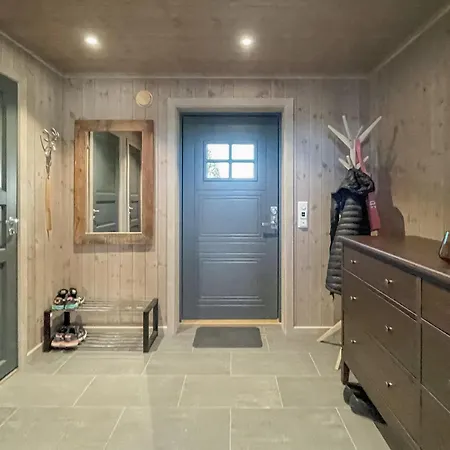 4 Bedroom Awesome In Сasa de vacaciones Kvam (Oppland)