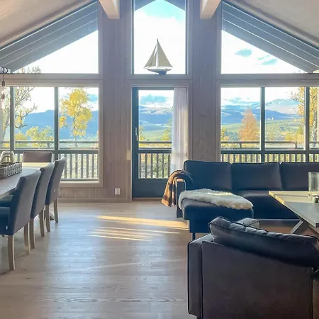 4 Bedroom Awesome In *